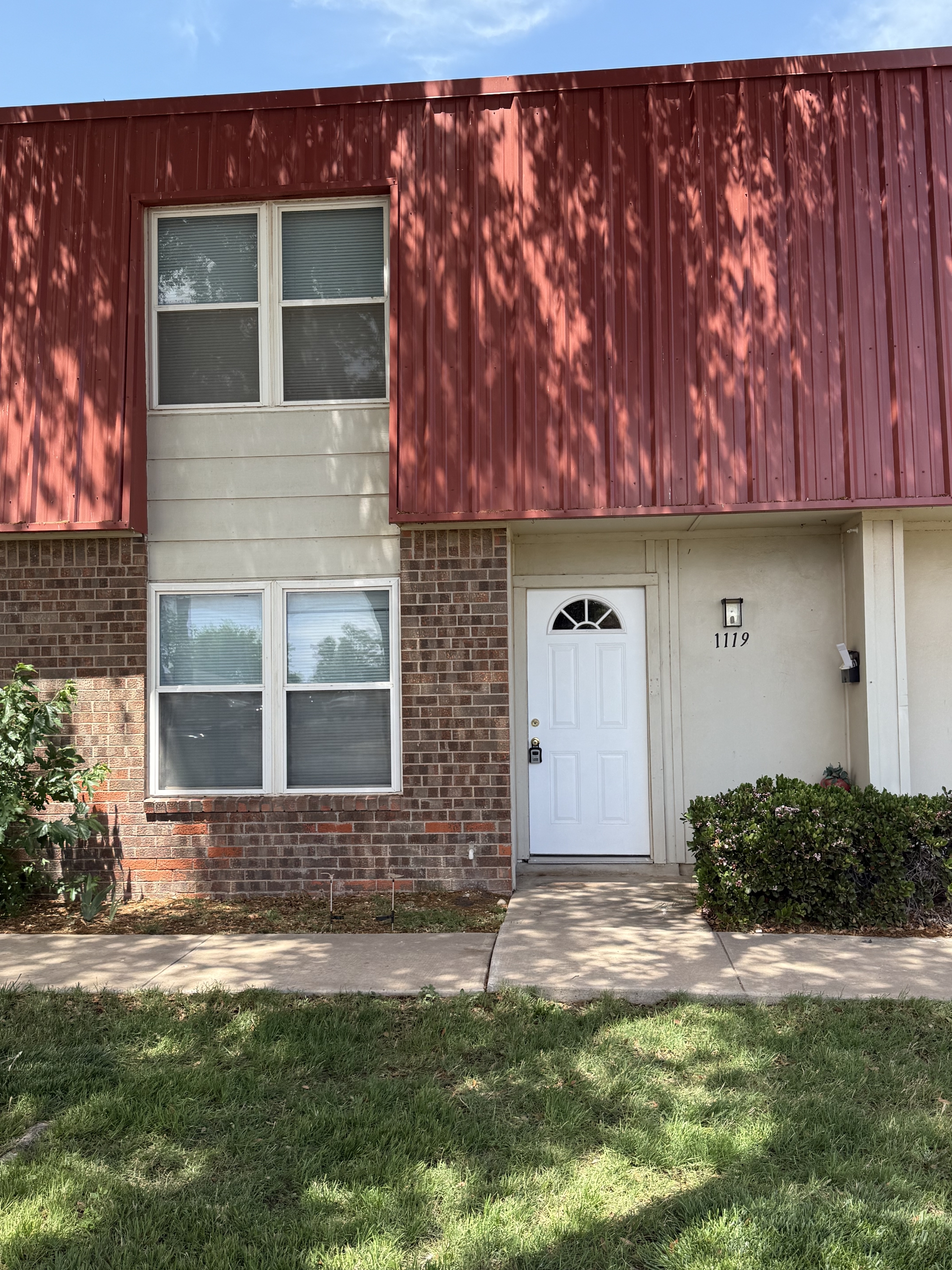 1119 East 51st Street